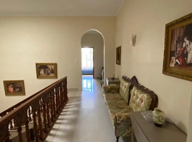 Magical Casalgo House * Victoria